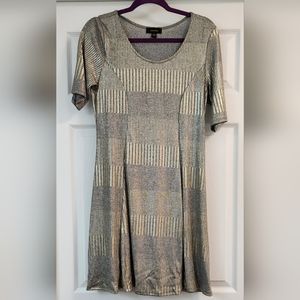 Espresso Women's Gold/Silver Pullover T-Shirt Style Swing Dress sz Medium